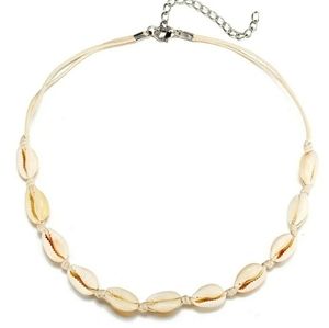LAST ONE! Beachy natural cowrie shell necklace